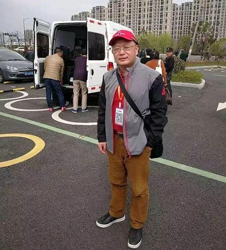 上海電視臺誠邀李時珍養生堂中醫養生顧問劉存光博士助陣《相聚老友薈》欄目! 上海電視臺誠邀李時珍養生堂中醫養生顧問劉存光博士助陣《相聚老友薈》欄目!