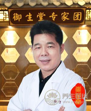 中醫(yī)腫瘤專家盧少華:惡性腫瘤治療的關(guān)鍵是抑制轉(zhuǎn)移、抗復(fù)發(fā) 中醫(yī)腫瘤專家盧少華:惡性腫瘤治療的關(guān)鍵是抑制轉(zhuǎn)移、抗復(fù)發(fā)
