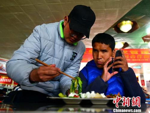 西藏盲人大學生:心向光明 追夢校園 西藏盲人大學生:心向光明 追夢校園