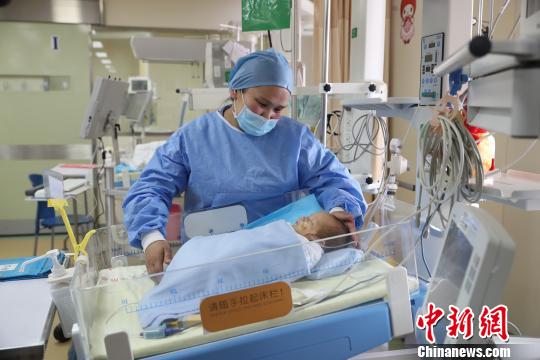 跨越兩千里接力救治 蒙古國(guó)先心病患兒上海重獲新生 跨越兩千里接力救治 蒙古國(guó)先心病患兒上海重獲新生