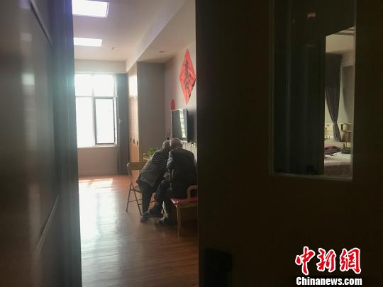 山西探索“互聯(lián)網(wǎng)+養(yǎng)老” 開啟智慧養(yǎng)老服務(wù)新模式-易網(wǎng)健康養(yǎng)生網(wǎng) 山西探索“互聯(lián)網(wǎng)+養(yǎng)老” 開啟智慧養(yǎng)老服務(wù)新模式