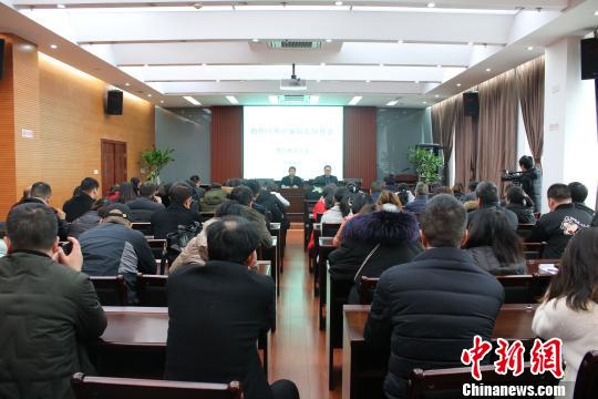 浙江路橋推行“人臉識別”系統 精準監管醫保刷卡行為-易網健康<a href=http://www.fnaogov.cn/jkys/ target=_blank class=infotextkey>養生</a>網 浙江路橋推行“人臉識別”系統 精準監管醫保刷卡行為