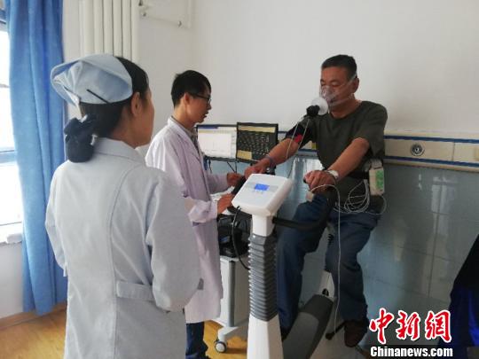 康復治療師倡老年人宜“慢病動治”-易網健康<a href=http://www.fnaogov.cn/jkys/ target=_blank class=infotextkey>養生</a>網 康復治療師倡老年人宜“慢病動治”