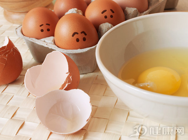 垃圾桶里的食物殘?jiān)瑢?duì)我們的身體有益？