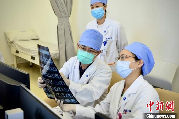 中國專家最新研究:加入傳統藥物破直腸癌新輔助放化療“瓶頸”-易網<a href=http://www.fnaogov.cn/ target=_blank class=infotextkey>健康養生</a>網 中國專家最新研究:加入傳統藥物破直腸癌新輔助放化療“瓶頸”