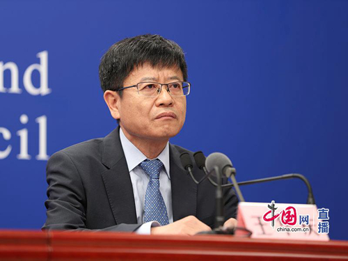 疾控專家:新冠疫苗接種非常有必要接種后要繼續戴口罩-易網健康<a href=http://www.fnaogov.cn/jkys/ target=_blank class=infotextkey>養生</a>網 疾控專家:新冠疫苗接種非常有必要接種后要繼續戴口罩