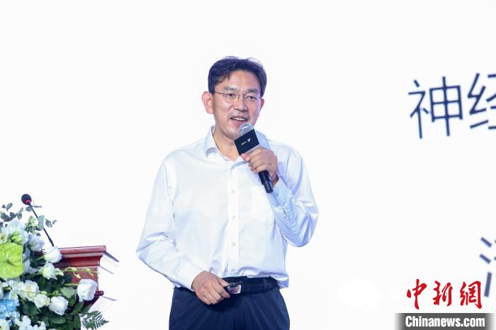 首屆“腦科學(xué)開放日”在京舉行 多領(lǐng)域?qū)<夜蔡侥X科學(xué)-易網(wǎng)健康養(yǎng)生網(wǎng) 首屆“腦科學(xué)開放日”在京舉行 多領(lǐng)域?qū)<夜蔡侥X科學(xué)