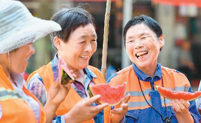 三伏天來了，小心中暑！（健康直通車（第61站））