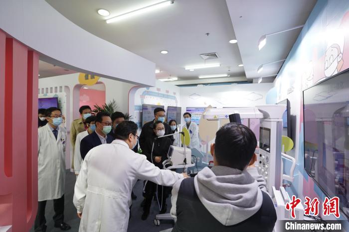 未來的數字化醫院什么樣?上海打造五大醫療場景提供沉浸式體驗-易網健康<a href=http://www.fnaogov.cn/jkys/ target=_blank class=infotextkey>養生</a>網 未來的數字化醫院什么樣?上海打造五大醫療場景提供沉浸式體驗