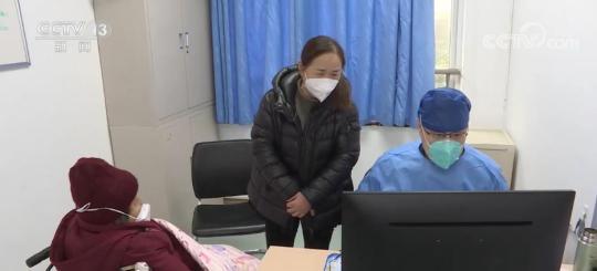 各地新冠感染患者陸續康復出院-易網<a href=http://www.fnaogov.cn/ target=_blank class=infotextkey>健康養生</a>網 各地新冠感染患者陸續康復出院
