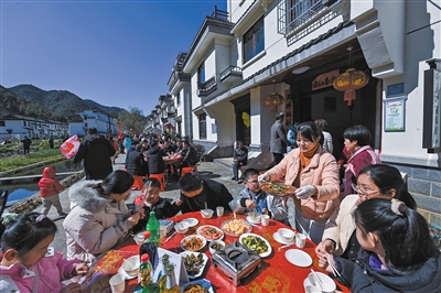 餐飲消費市場加快恢復向好(深度觀察)-易網健康<a href=http://www.fnaogov.cn/jkys/ target=_blank class=infotextkey>養生</a>網 餐飲消費市場加快恢復向好(深度觀察)