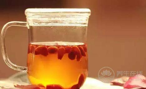 啤酒加枸杞是什么意思？出處來自哪里