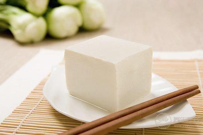 喜歡吃菠菜的要注意，不宜和這些食物一起吃