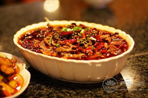 水煮肉片怎么做才有味 四款美味水煮菜的做法-易網(wǎng)<a href=http://www.fnaogov.cn/ target=_blank class=infotextkey>健康養(yǎng)生</a>網(wǎng) 水煮肉片怎么做才有味 四款美味水煮菜的做法