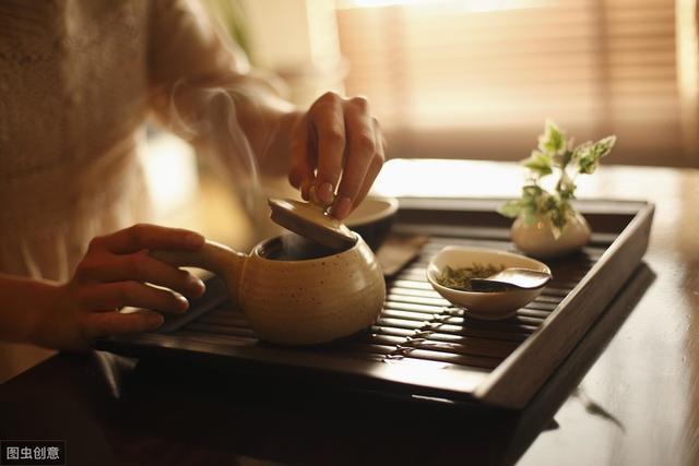 中醫學養生順口溜與養生三字經，太好用了