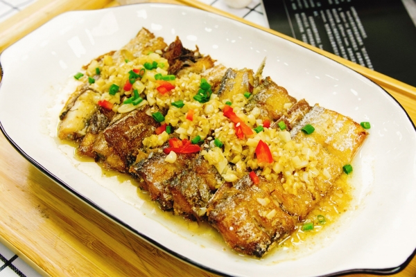 帶魚的魚鱗要刮掉嗎 帶魚是無鱗魚嗎還是有鱗-易網健康<a href=http://www.fnaogov.cn/jkys/ target=_blank class=infotextkey>養生</a>網 帶魚的魚鱗要刮掉嗎 帶魚是無鱗魚嗎還是有鱗