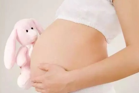 孕期性生活對胎兒有什么影響？孕婦不妨從這四個階段考慮