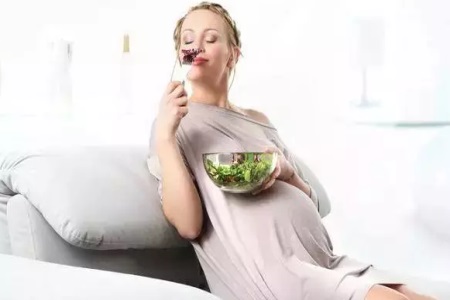 孕期性生活對胎兒有什么影響？孕婦不妨從這四個階段考慮