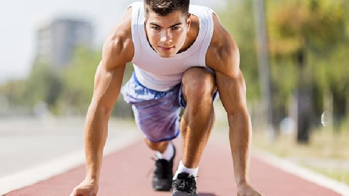 運動減肥注意事項，運動減肥別過度，運動后喝水有講究