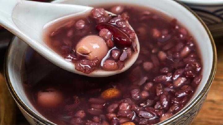 每天吃土豆能減肥的嗎?土豆有哪些功效?-易網<a href=http://www.fnaogov.cn/ target=_blank class=infotextkey>健康養生</a>網 每天吃土豆能減肥的嗎?土豆有哪些功效?