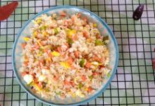 色香味俱全的揚(yáng)州炒飯的做法-家常味炒菜譜