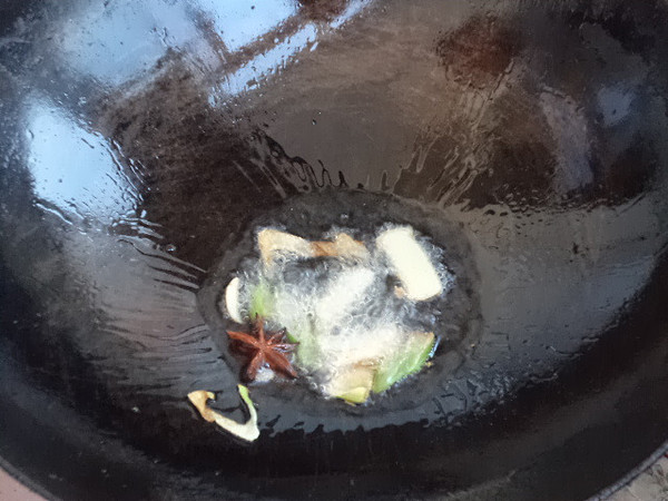 土豆燉蘿卜的做法-家常味燉菜譜-易網(wǎng)健康養(yǎng)生網(wǎng) 土豆燉蘿卜的做法-家常味燉菜譜