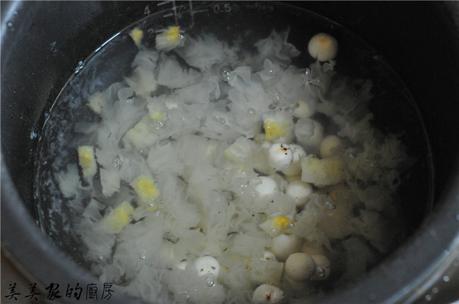 冰糖湘蓮的做法-甜味煮菜譜-易網(wǎng)健康養(yǎng)生網(wǎng) 冰糖湘蓮的做法-甜味煮菜譜