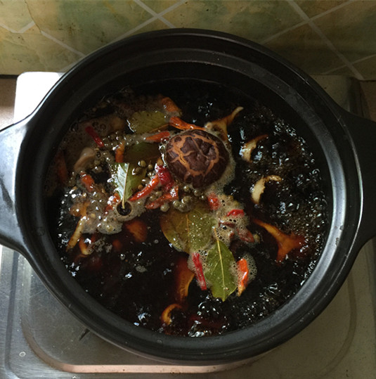 辣鹵雞胗的做法-香辣味鹵菜譜-易網健康養生網 辣鹵雞胗的做法-香辣味鹵菜譜