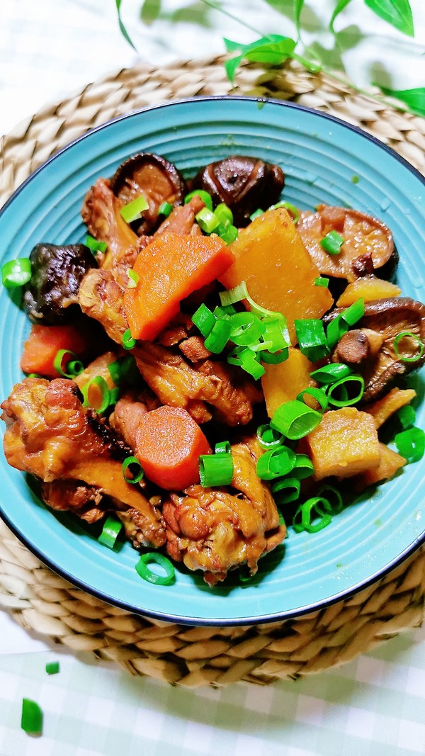 家常紅燒雞腿的做法-咸鮮味燒菜譜-易網(wǎng)健康養(yǎng)生網(wǎng) 家常紅燒雞腿的做法-咸鮮味燒菜譜