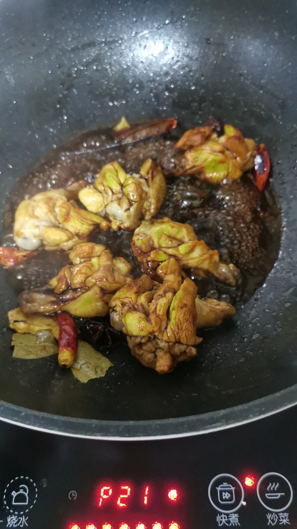 家常紅燒雞腿的做法-咸鮮味燒菜譜-易網(wǎng)健康養(yǎng)生網(wǎng) 家常紅燒雞腿的做法-咸鮮味燒菜譜