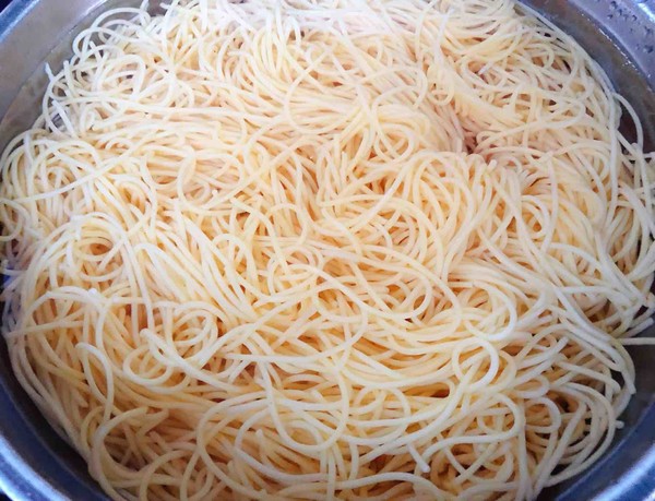 雞絲青瓜涼面的做法-家常味煮菜譜