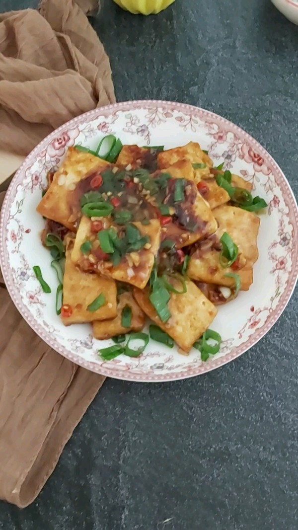 家常香煎豆腐的做法-家常味煎菜譜-易網(wǎng)健康養(yǎng)生網(wǎng) 家常香煎豆腐的做法-家常味煎菜譜