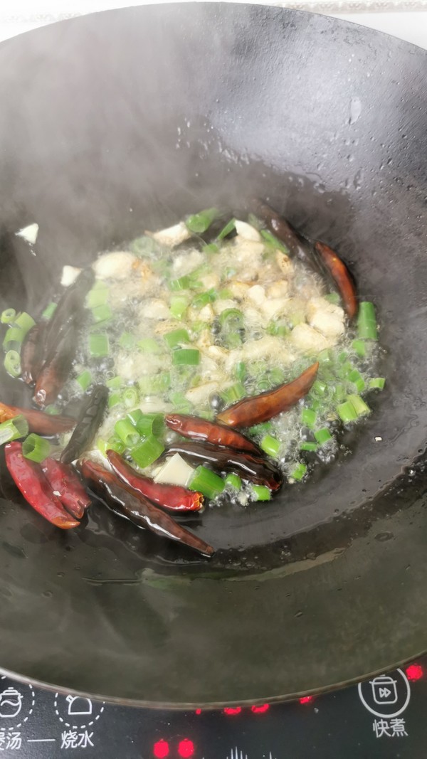 醋溜綠豆芽的做法-酸辣味炒菜譜