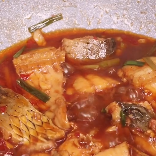 紅燒魚(yú)塊的做法-家常味炒菜譜-易網(wǎng)健康養(yǎng)生網(wǎng) 紅燒魚(yú)塊的做法-家常味炒菜譜