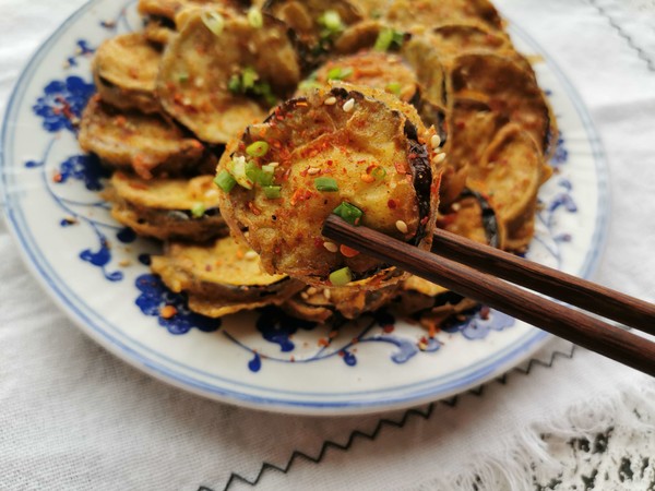 炸茄盒的做法-家常味炸菜譜-易網(wǎng)健康養(yǎng)生網(wǎng) 炸茄盒的做法-家常味炸菜譜