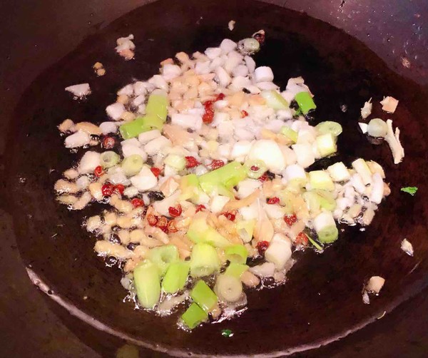 海蝦炒土豆絲的做法-咸鮮味炒菜譜-易網(wǎng)健康養(yǎng)生網(wǎng) 海蝦炒土豆絲的做法-咸鮮味炒菜譜