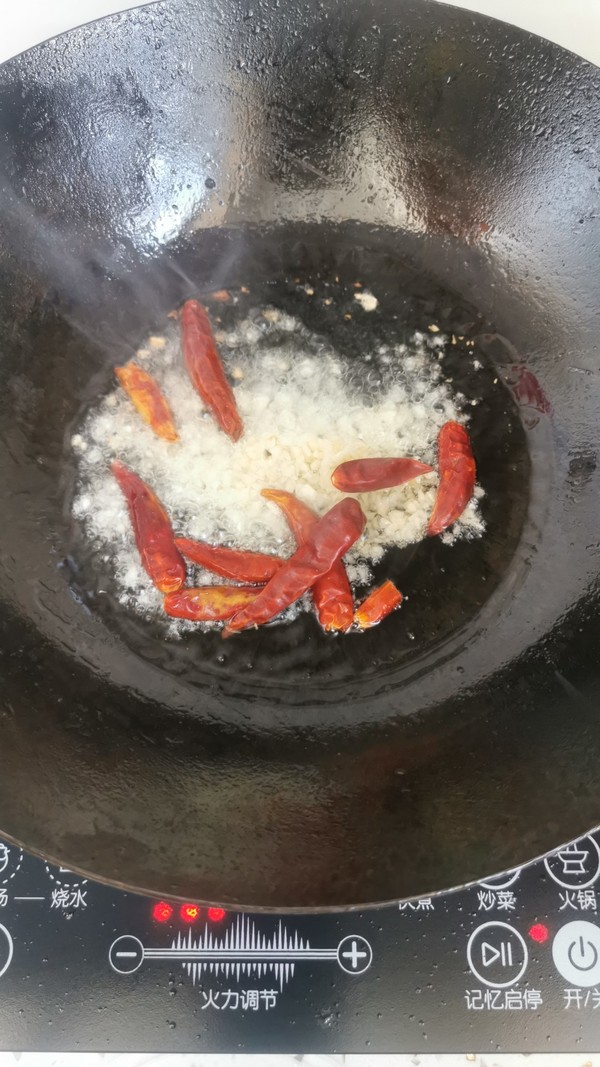 辣炒鮮豌豆的做法-香辣味炒菜譜-易網健康養生網 辣炒鮮豌豆的做法-香辣味炒菜譜