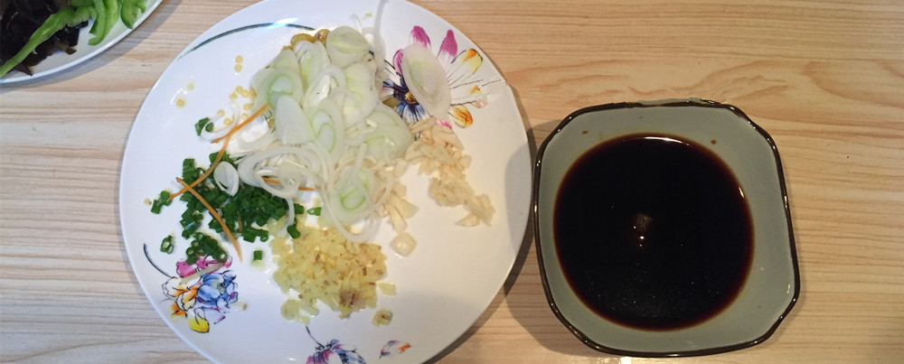 魚香肉絲,小美的美食的做法-魚香味炒菜譜-易網<a href=http://www.fnaogov.cn/ target=_blank class=infotextkey>健康養生</a>網 魚香肉絲,小美的美食的做法-魚香味炒菜譜