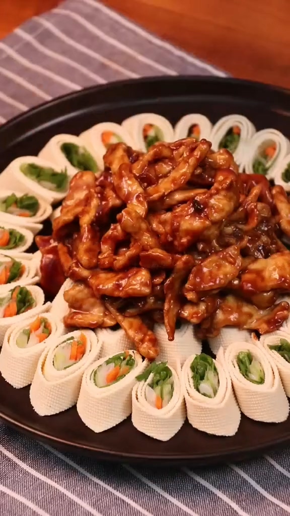 京醬肉絲的做法-醬香味炒菜譜-易網(wǎng)健康養(yǎng)生網(wǎng) 京醬肉絲的做法-醬香味炒菜譜