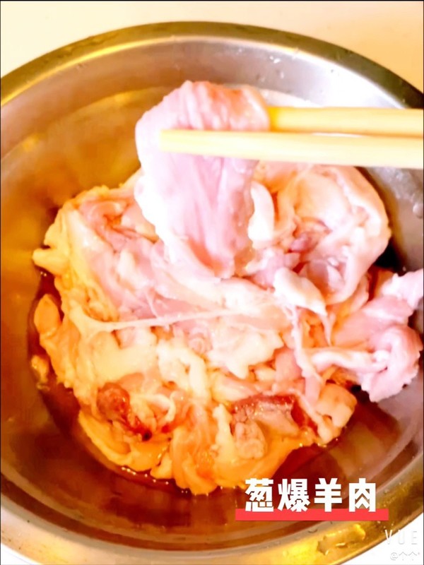 蔥爆羊肉的做法-咸鮮味炒菜譜-易網<a href=http://www.fnaogov.cn/ target=_blank class=infotextkey>健康養生</a>網 蔥爆羊肉的做法-咸鮮味炒菜譜