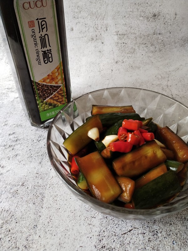 醋泡黃瓜的做法-酸辣味腌菜譜-易網(wǎng)健康養(yǎng)生網(wǎng) 醋泡黃瓜的做法-酸辣味腌菜譜