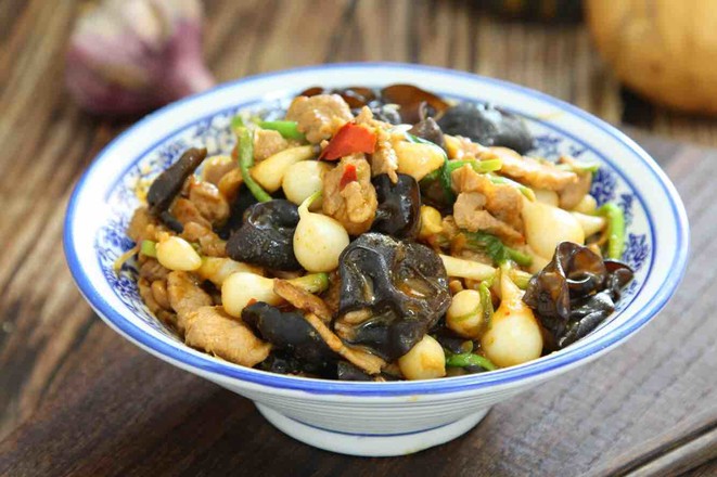 小蒜炒肉片的做法-家常味炒菜譜-易網健康養生網 小蒜炒肉片的做法-家常味炒菜譜