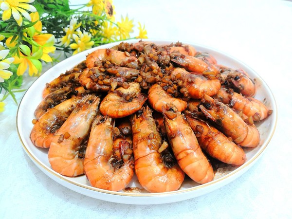 蒜香羅氏蝦的做法-蒜香味炒菜譜-易網(wǎng)健康養(yǎng)生網(wǎng) 蒜香羅氏蝦的做法-蒜香味炒菜譜