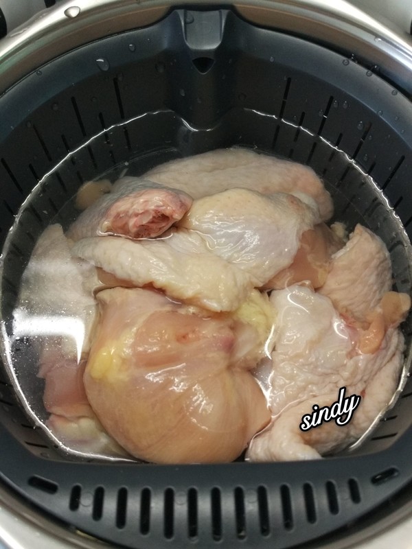無(wú)油紅燒雞翅的做法-咸鮮味燒菜譜