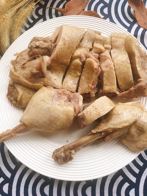 鹽水鴨的做法-咸鮮味鹵菜譜-易網健康養(yǎng)生網 鹽水鴨的做法-咸鮮味鹵菜譜