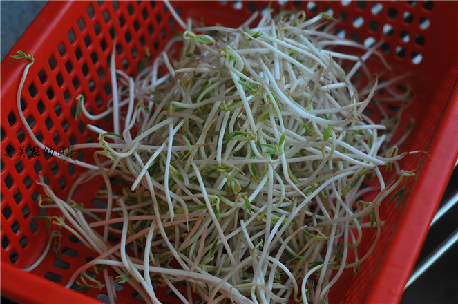 桂花豆芽的做法-家常味炒菜譜-易網<a href=http://www.fnaogov.cn/ target=_blank class=infotextkey>健康養生</a>網 桂花豆芽的做法-家常味炒菜譜