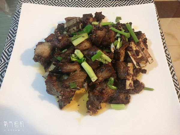 蒜香羊排的做法-蒜香味炒菜譜