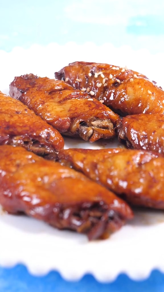 電飯鍋雞翅的做法-咸鮮味燉菜譜-易網(wǎng)健康養(yǎng)生網(wǎng) 電飯鍋雞翅的做法-咸鮮味燉菜譜
