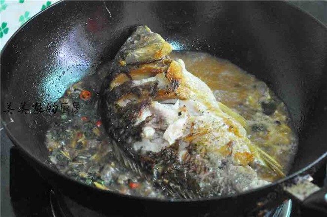 紫蘇燒鯉魚的做法-家常味燒菜譜