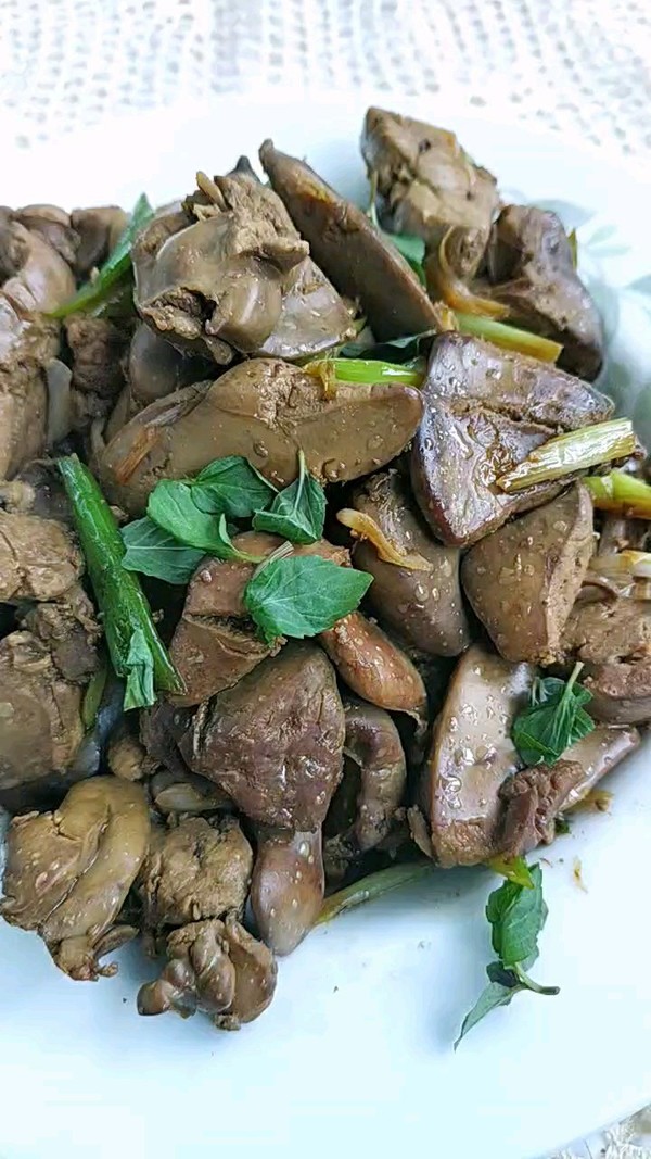 大蔥炒雞肝補(bǔ)氣血的做法-家常味炒菜譜-易網(wǎng)健康養(yǎng)生網(wǎng) 大蔥炒雞肝補(bǔ)氣血的做法-家常味炒菜譜